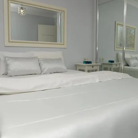 Villa Alaçatı White Serenity